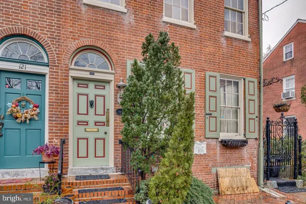 $2,750 | 119 Buttonwood Street, Mount Holly, NJ 08060