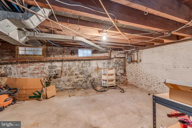 $3,150 | 119 Buttonwood Street, Mount Holly, NJ 08060