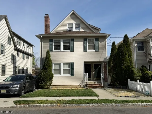 $2,800 | 15 Edgar Street, Unit 2A, Summit, NJ 07901