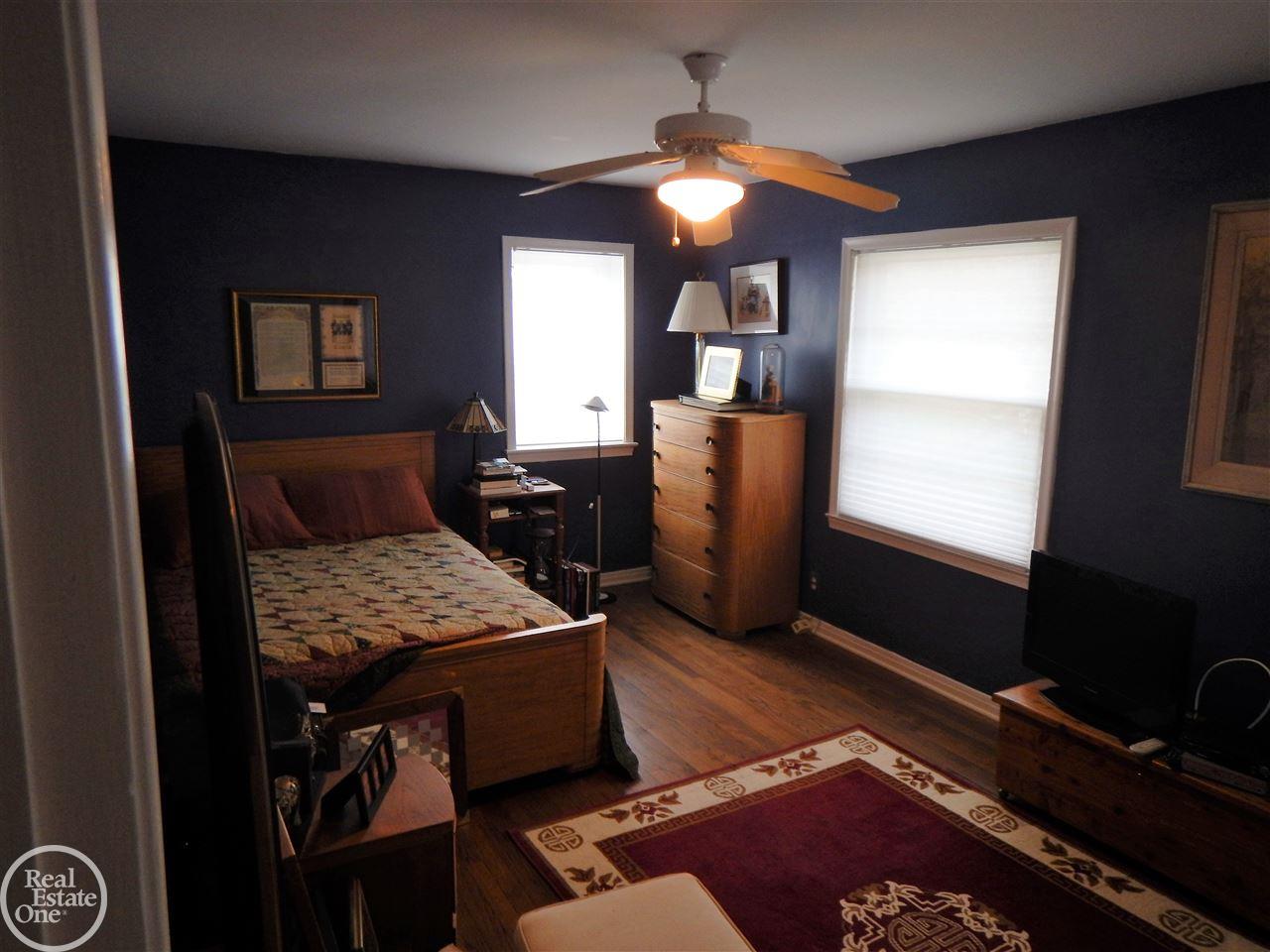 1008 Bedford Road Grosse Pointe Park, MI 48230 - Photo 28 of 47