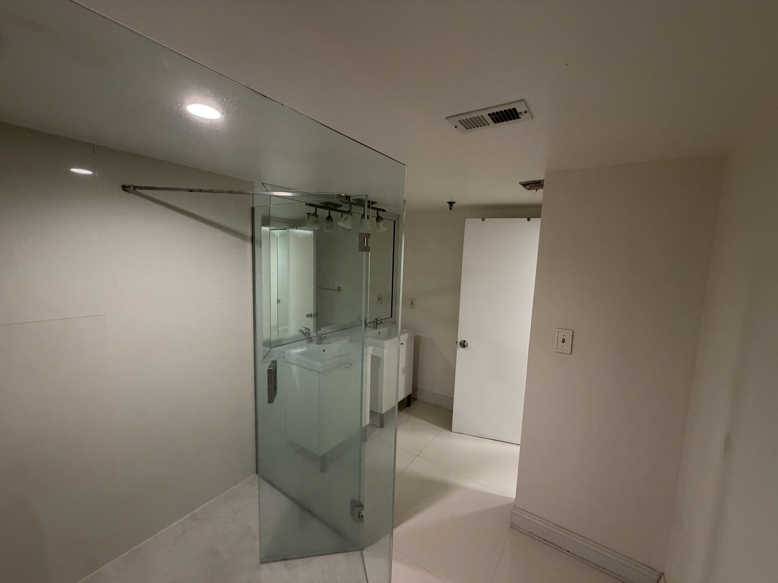 6463 La Costa Drive, Unit 203 Boca Raton, FL 33433 - Photo 27 of 41 IMG_0921