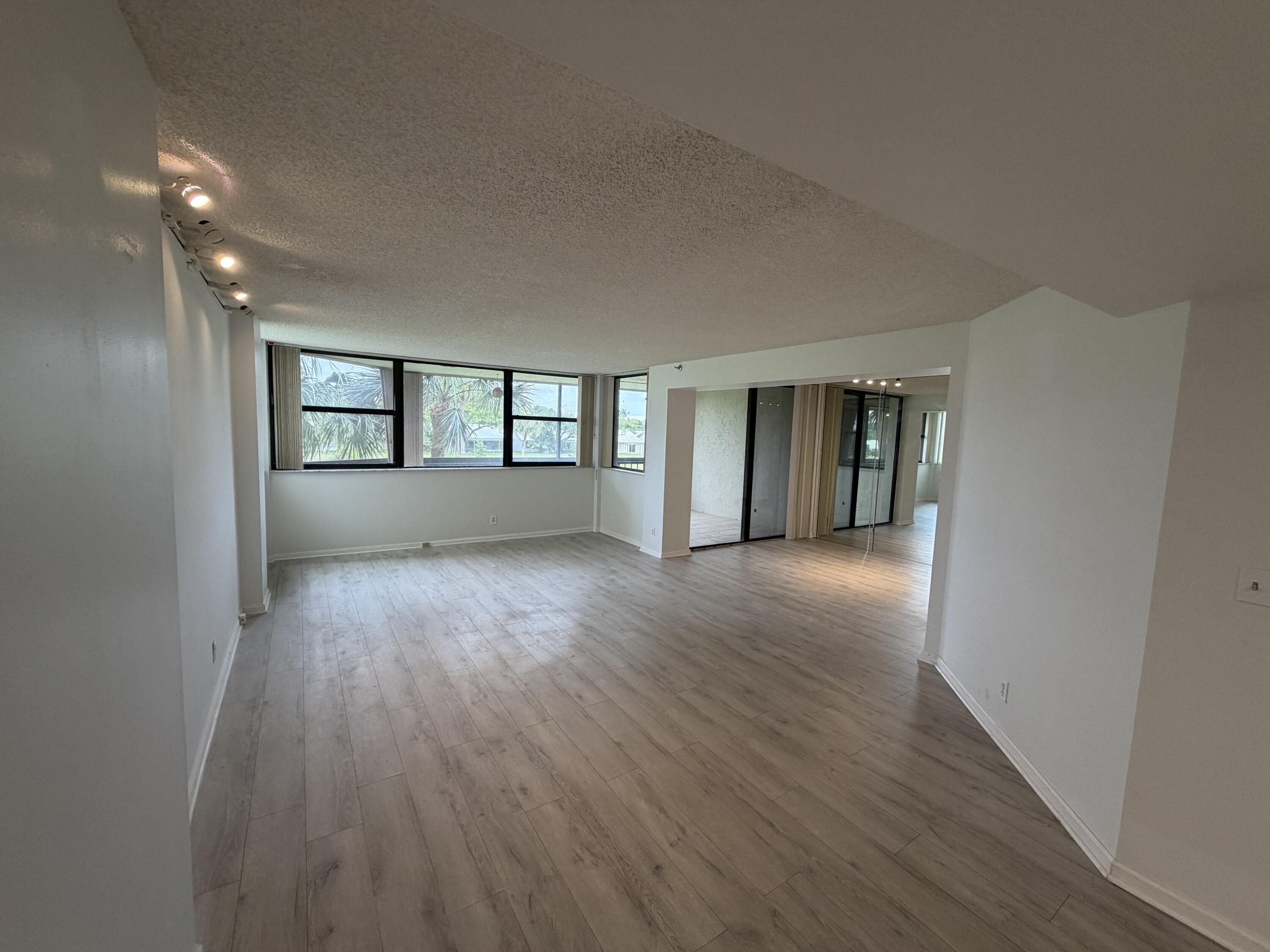 6463 La Costa Drive, Unit 203 Boca Raton, FL 33433 - Photo 39 of 41 IMG_0906