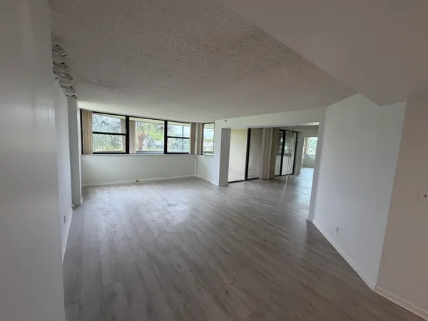 $2,650 | 6463 La Costa Drive, Unit 203, Boca Raton, FL 33433