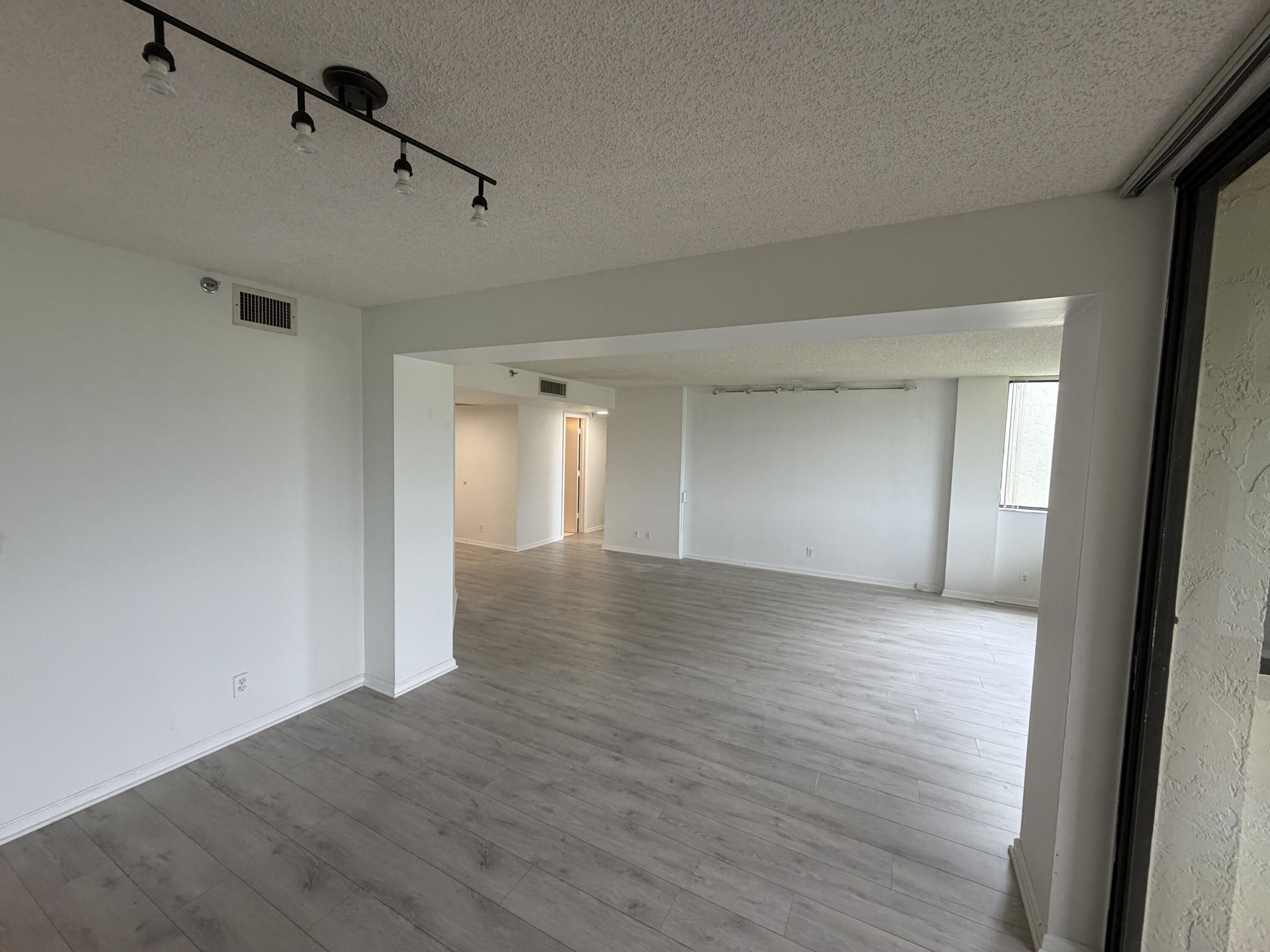 6463 La Costa Drive, Unit 203 Boca Raton, FL 33433 - Photo 10 of 41 IMG_0831