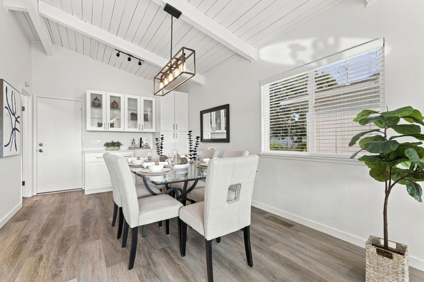 113 Bennett Road Aptos, CA 95003 - Photo 16 of 61 Gallery Image 16