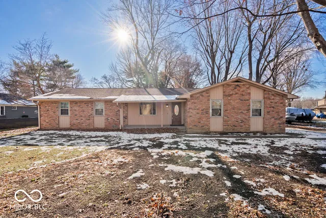 $349,900 | 2525 Colony Court, Carmel, IN 46280