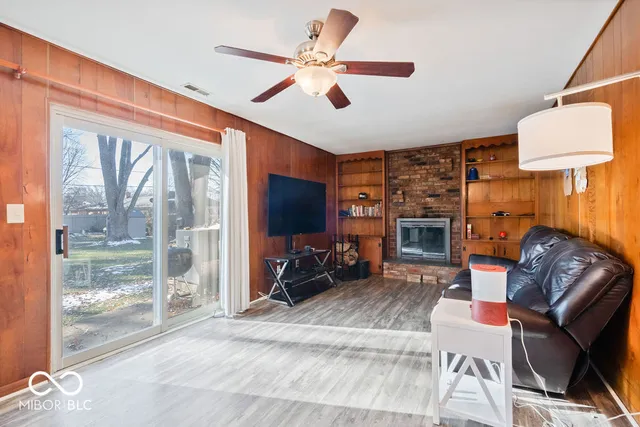 $349,900 | 2525 Colony Court, Carmel, IN 46280