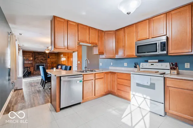 $349,900 | 2525 Colony Court, Carmel, IN 46280