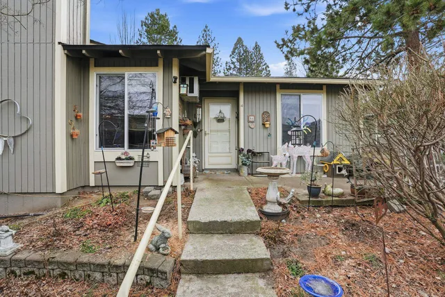 $255,000 | 6015 East 6th Avenue, Unit N4, Spokane Valley, WA 99212