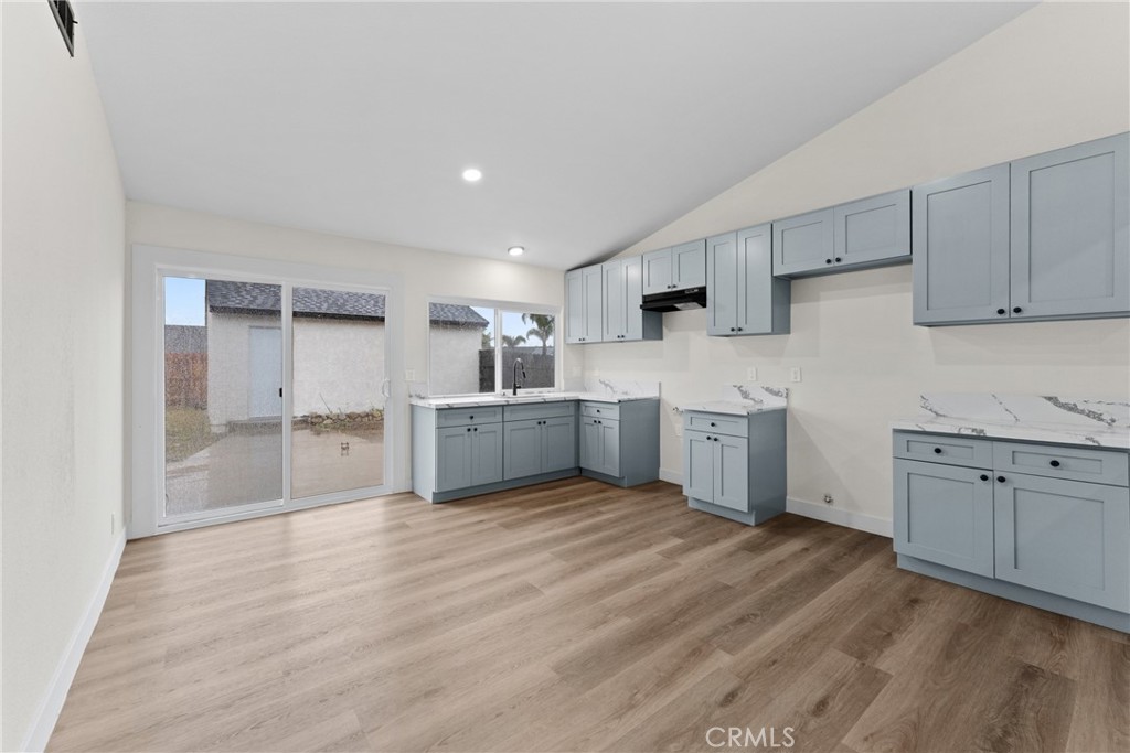 1365 West Etiwanda Avenue Rialto, CA 92376 - Photo 11 of 32