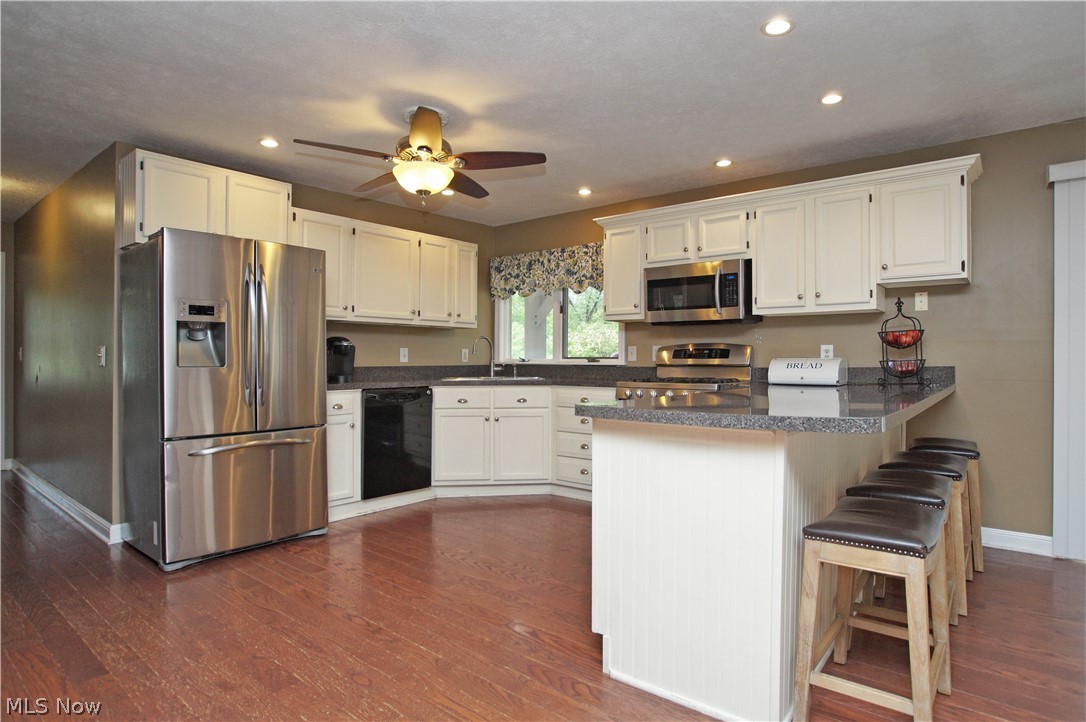 12690 Ravenna Road Chardon, OH 44024 - Photo 3 of 29 Gallery Image 3