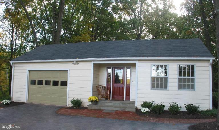 16531 Batchellors Forest Road Olney, MD 20832 - Photo 26 of 30 Side entry and Garage