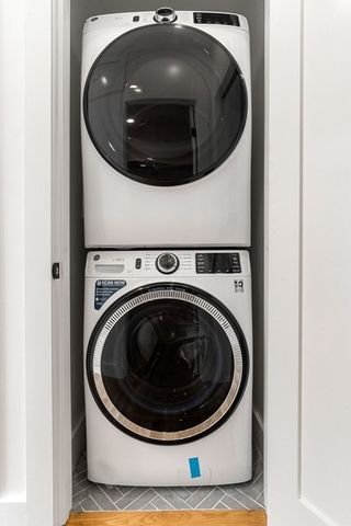 $2,325,000 | 7 Columbus Square, Unit PH, Boston, MA 02116