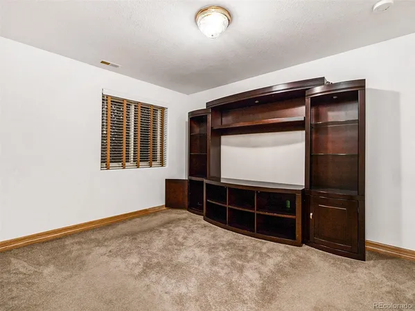 $604,900 | 3 St Andrews Court, Pueblo, CO 81001