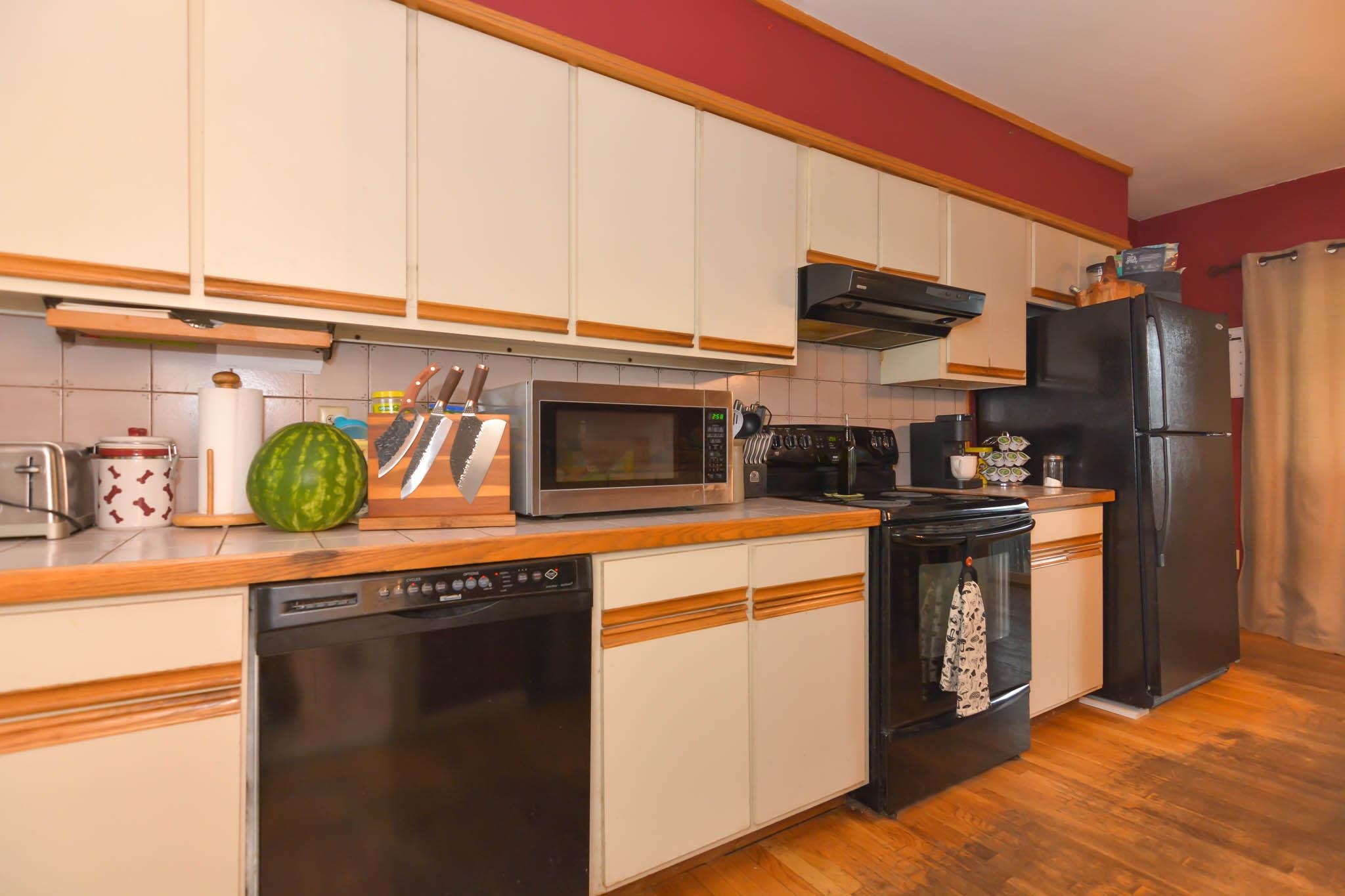 304 Mammoth Road Manchester, NH 03109 - Photo 15 of 47