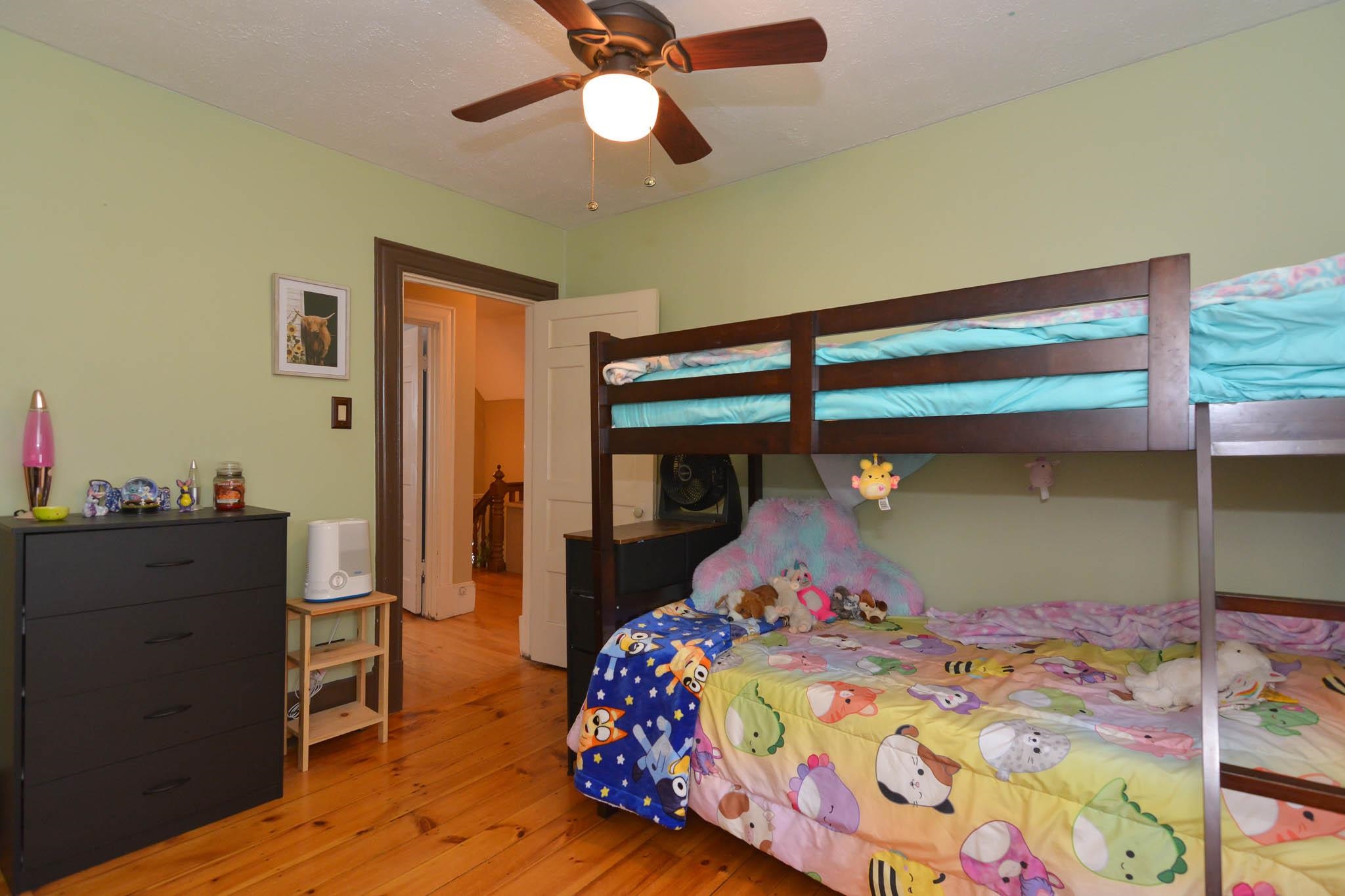 304 Mammoth Road Manchester, NH 03109 - Photo 24 of 47