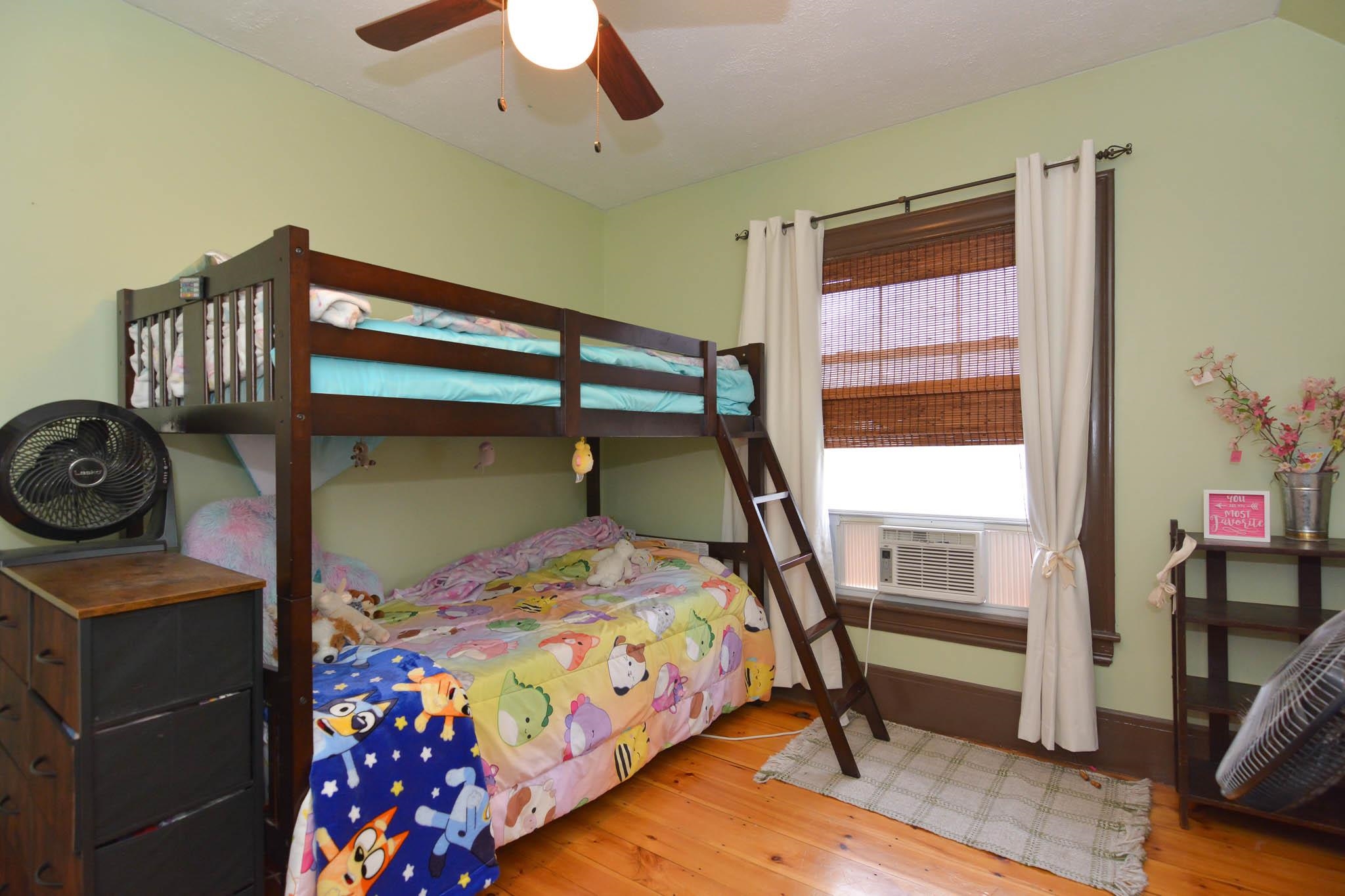 304 Mammoth Road Manchester, NH 03109 - Photo 25 of 47