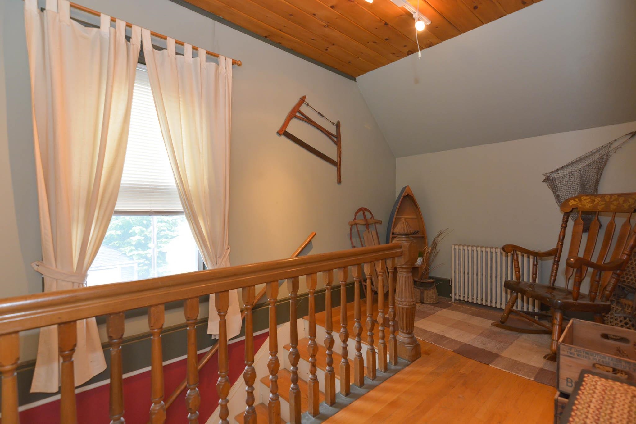 304 Mammoth Road Manchester, NH 03109 - Photo 34 of 47