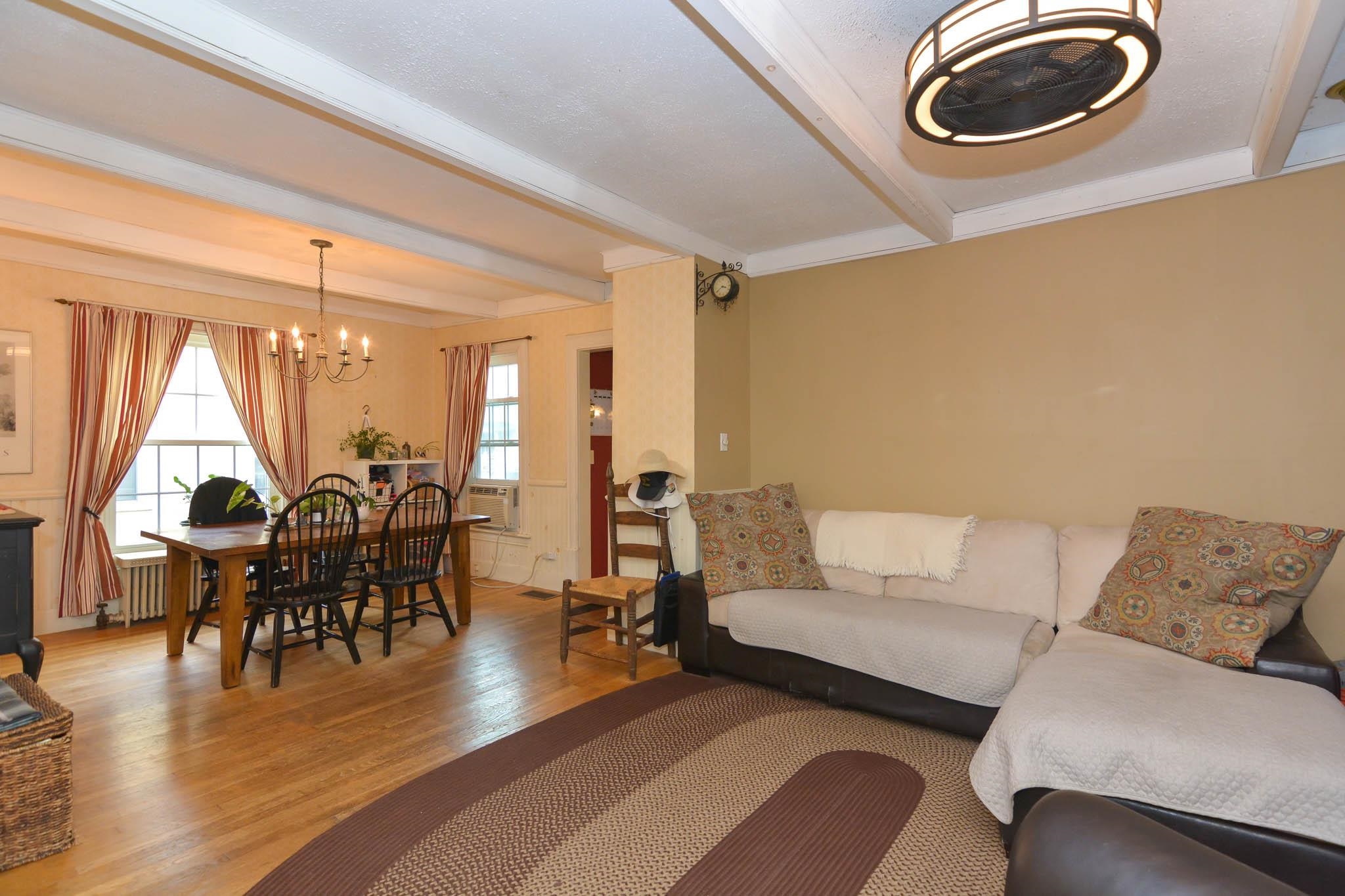 304 Mammoth Road Manchester, NH 03109 - Photo 7 of 47