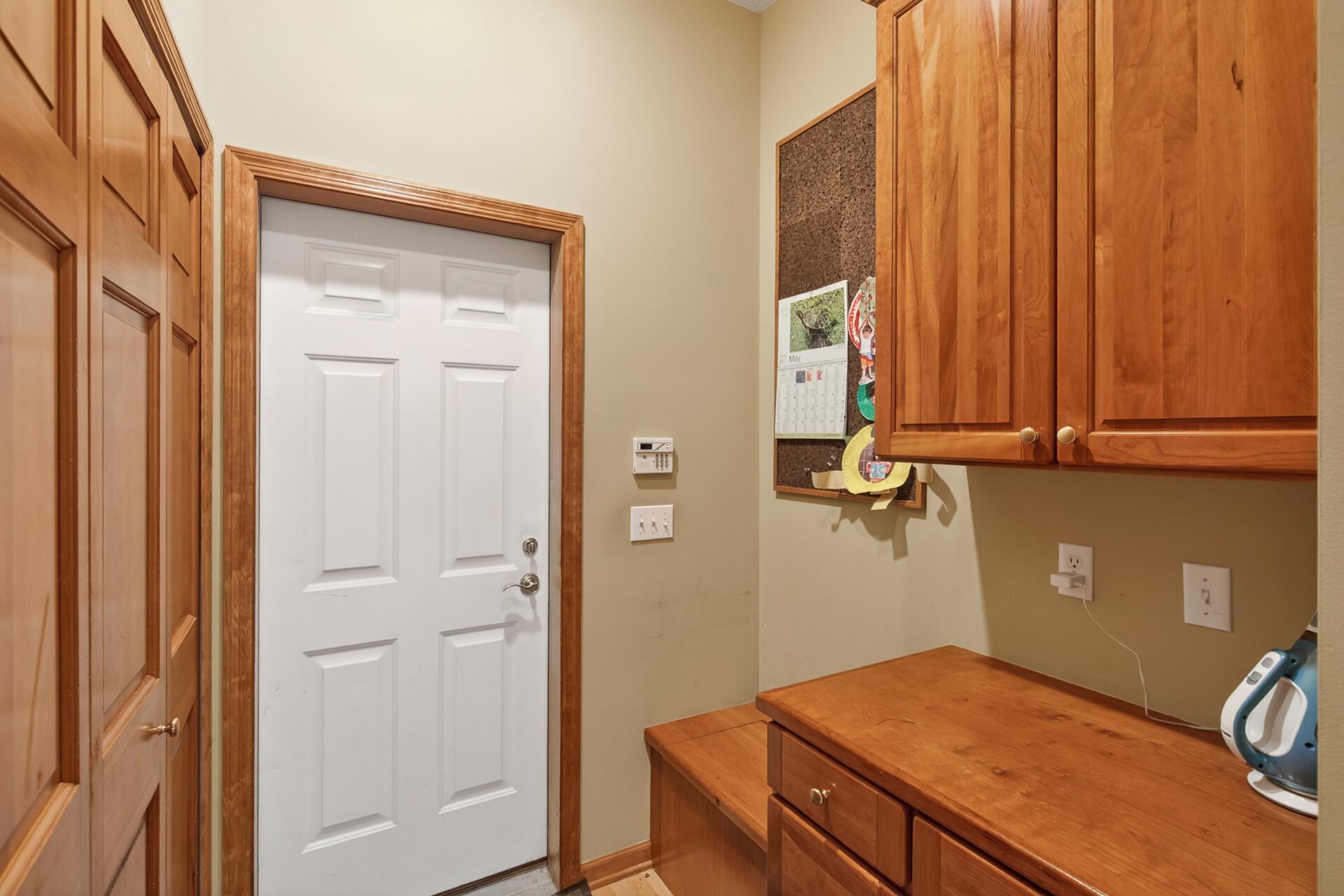 11820 Bren Road Minnetonka, MN 55343 - Photo 17 of 45