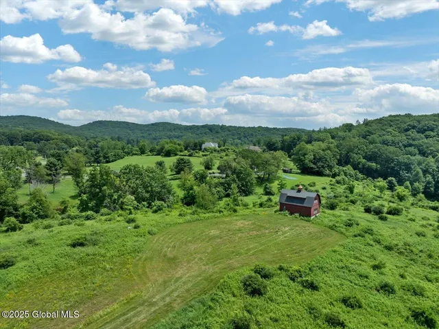 $476,000 | 274 Bald Mountain Road, Brunswick, NY 12180