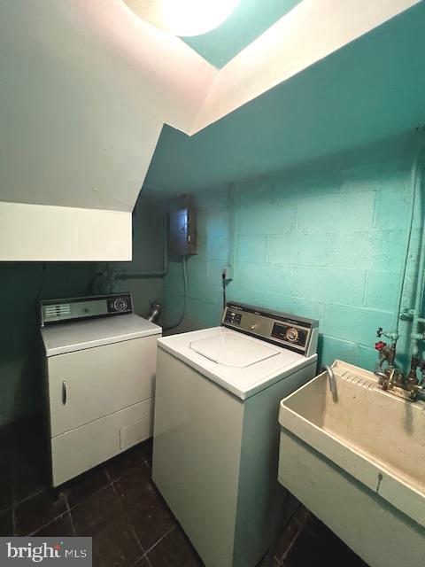 3230 Comly Road Philadelphia, PA 19154 - Photo 10 of 29 a utility room with dryer and washer