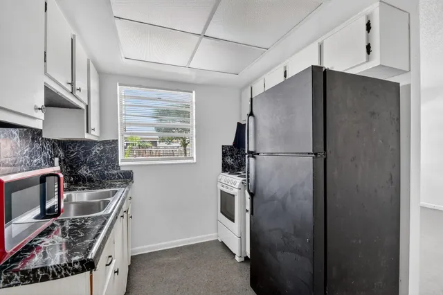 $1,550 | 1406 Barton Road, Unit 7, Lake Worth Beach, FL 33460