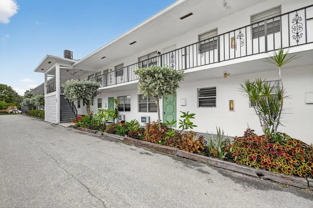 $1,550 | 1406 Barton Road, Unit 7, Lake Worth Beach, FL 33460