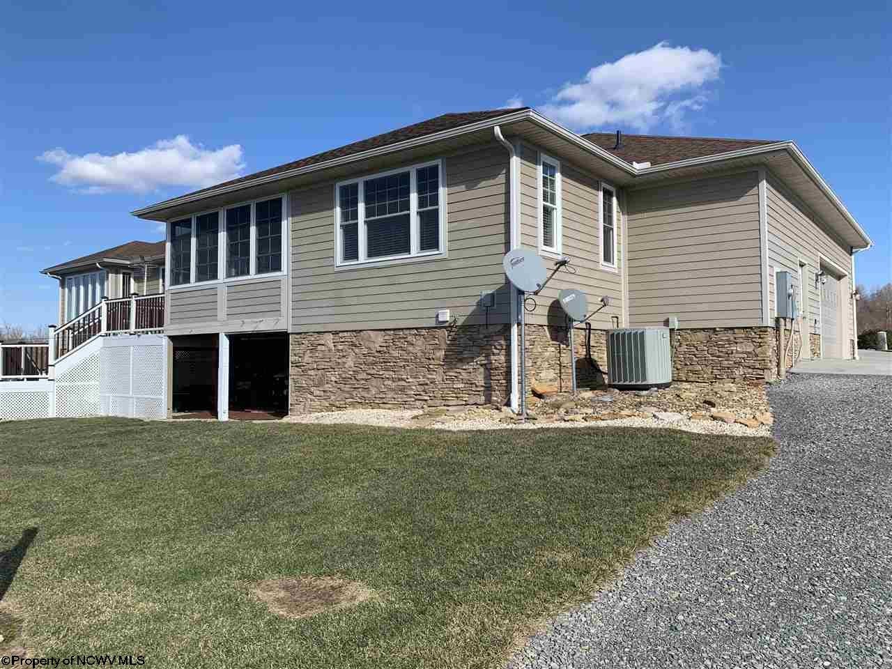 344 Sunset Ridge Lane Mount Nebo, WV 26679 - Photo 3 of 28 Gallery Image 3
