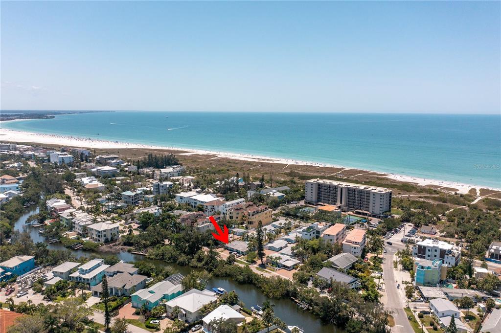 417 Beach Road, Unit 20 Sarasota, FL 34242 - Photo 1 of 1