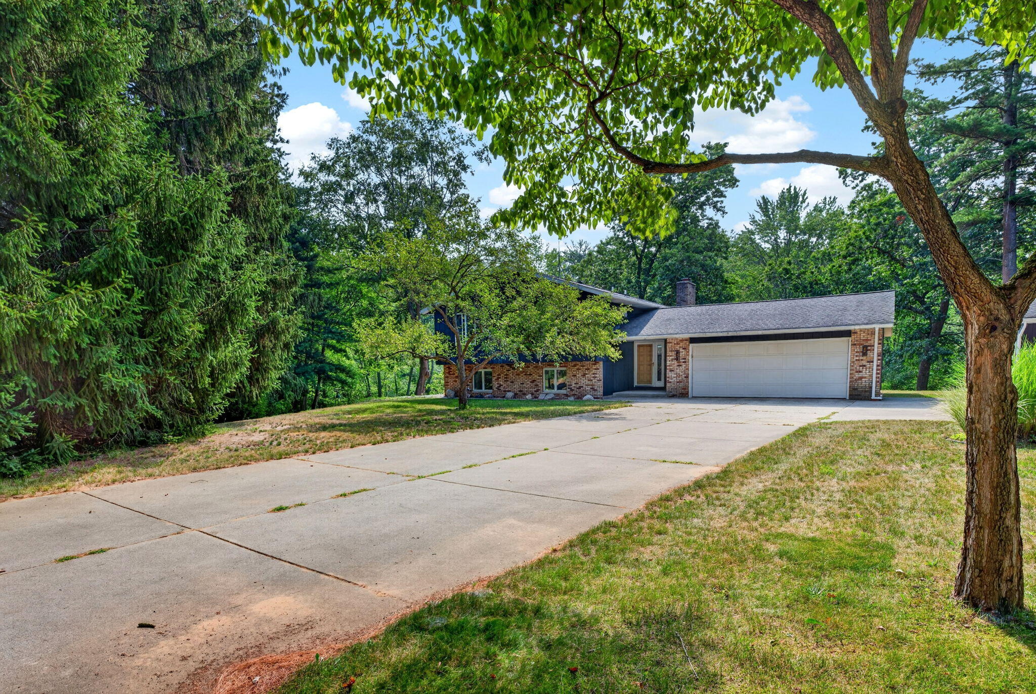 2515 West Giles Road Muskegon, MI 49445 - Photo 3 of 71 3-web-or-mls-1G1A4009