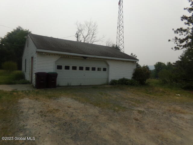 186 Carpenter Road Pittstown, NY 12094 - Photo 8 of 93 105_7801