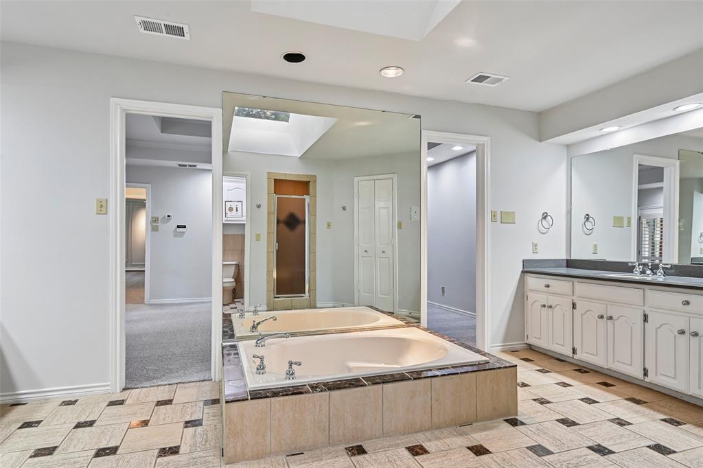 13216 Hillcrest Road Dallas, TX 75240 - Photo 23 of 40