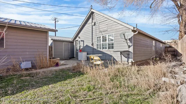 $325,000 | 109 East 12th Street, Rifle, CO 81650
