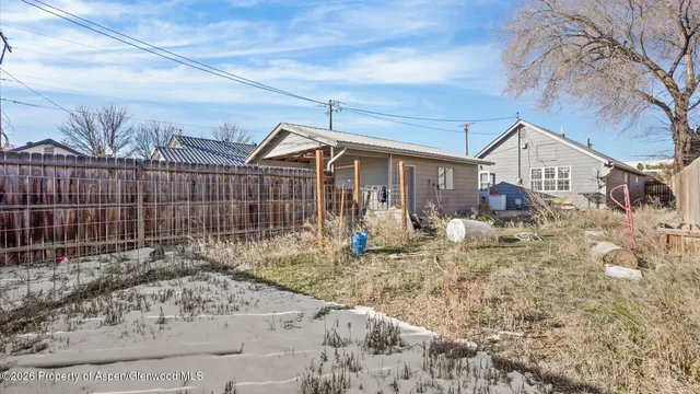 $325,000 | 109 East 12th Street, Rifle, CO 81650