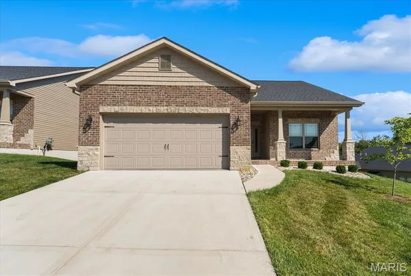 $410,000 | 8085 Villa Valley Lane, Caseyville, IL 62232