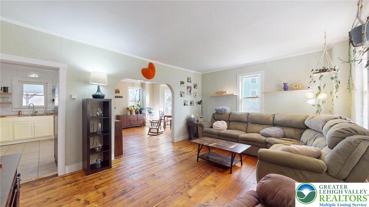 2585 Redington Road Hellertown, PA 18055 - Photo 2 of 46 Gallery Image 2