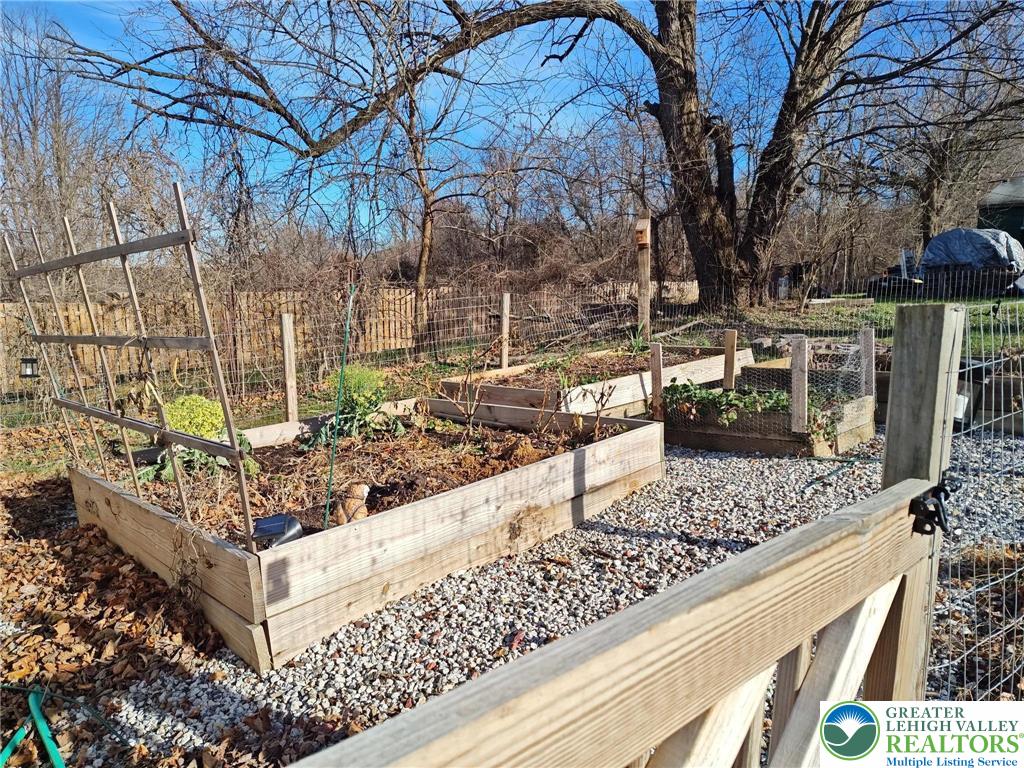 2585 Redington Road Hellertown, PA 18055 - Photo 35 of 46 Gallery Image 35