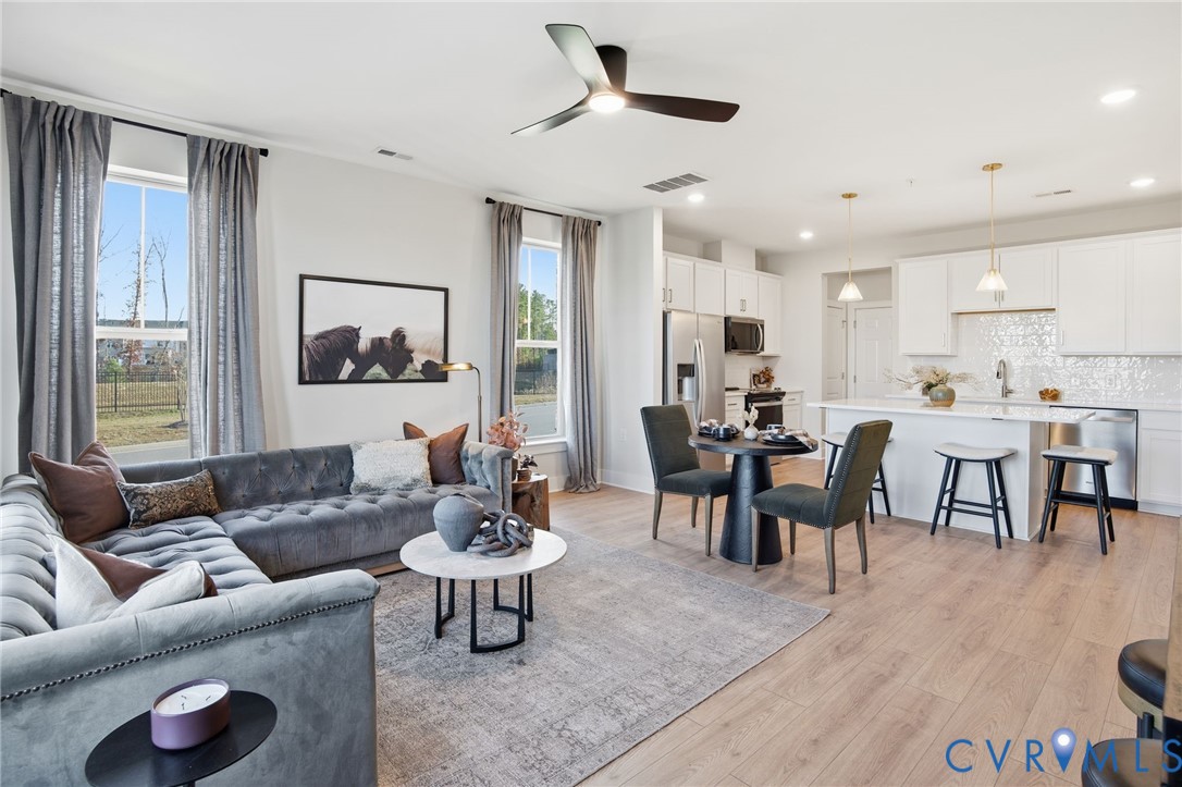 301 Hts Rdg Alley Midlothian, VA 23113 - Photo 2 of 19