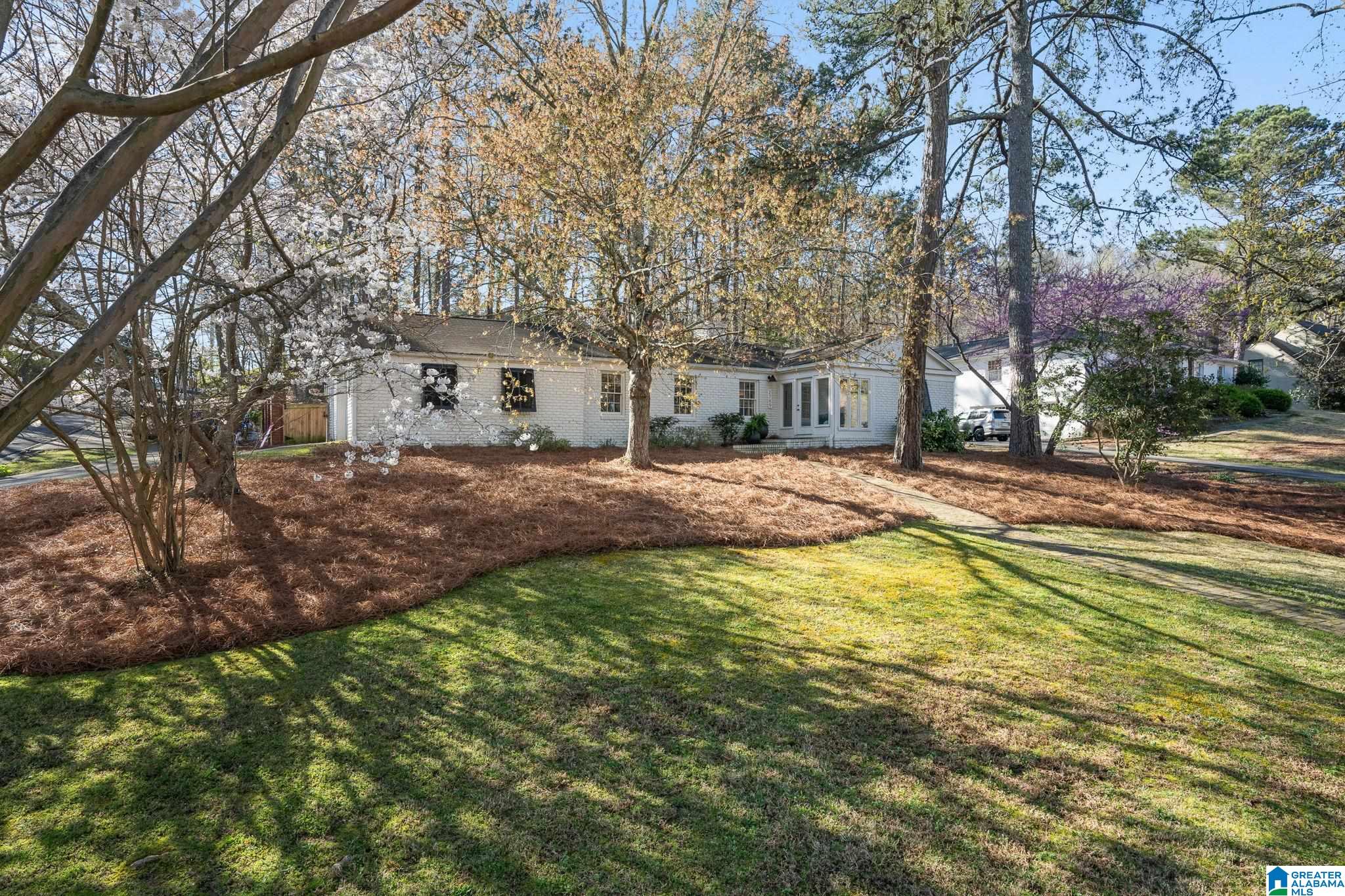 2769 Cherokee Road Mountain Brook, AL 35216 - Photo 2 of 42