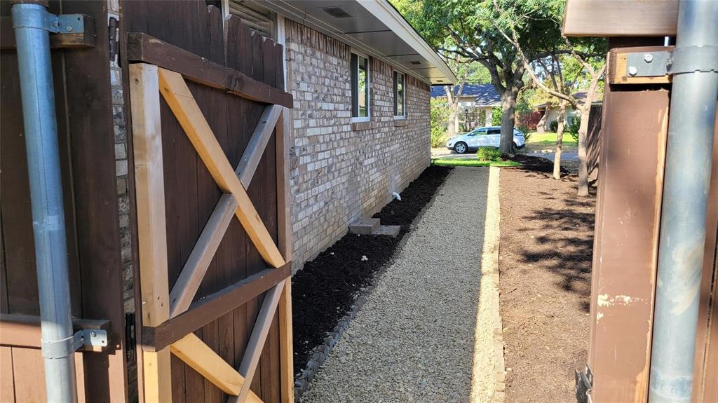 13124 Kerr Trail Farmers Branch, TX 75244 - Photo 29 of 30