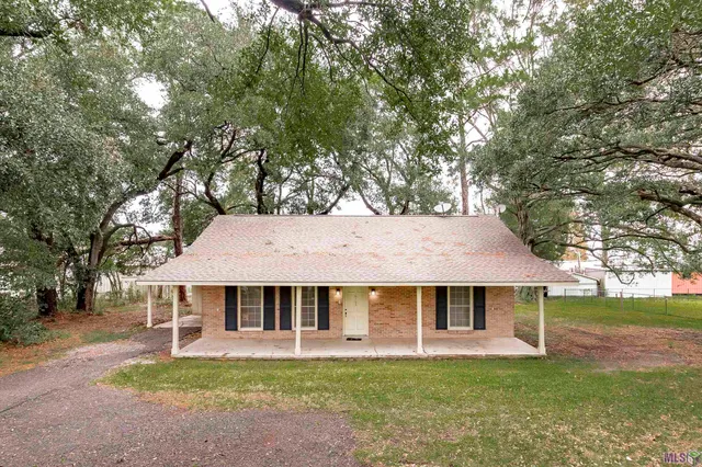 $180,000 | 6165 Highway 74, St. Gabriel, LA 70776