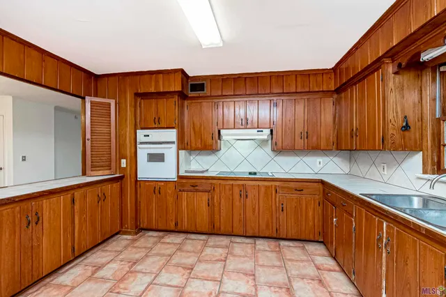 $180,000 | 6165 Highway 74, St. Gabriel, LA 70776