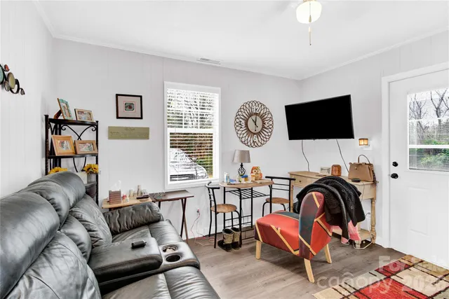 $250,000 | 6716 Navajo Trail, Sherrills Ford, NC 28673