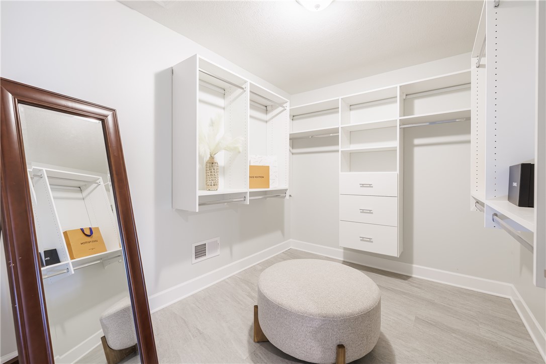 409 Newport Road Irondequoit, NY 14622 - Photo 31 of 50