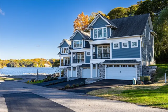 $719,000 | 409 Newport Road, Irondequoit, NY 14622