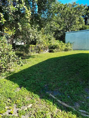 $2,400 | 1057 Northwest 30th Street, Unit 1059, Miami, FL 33127