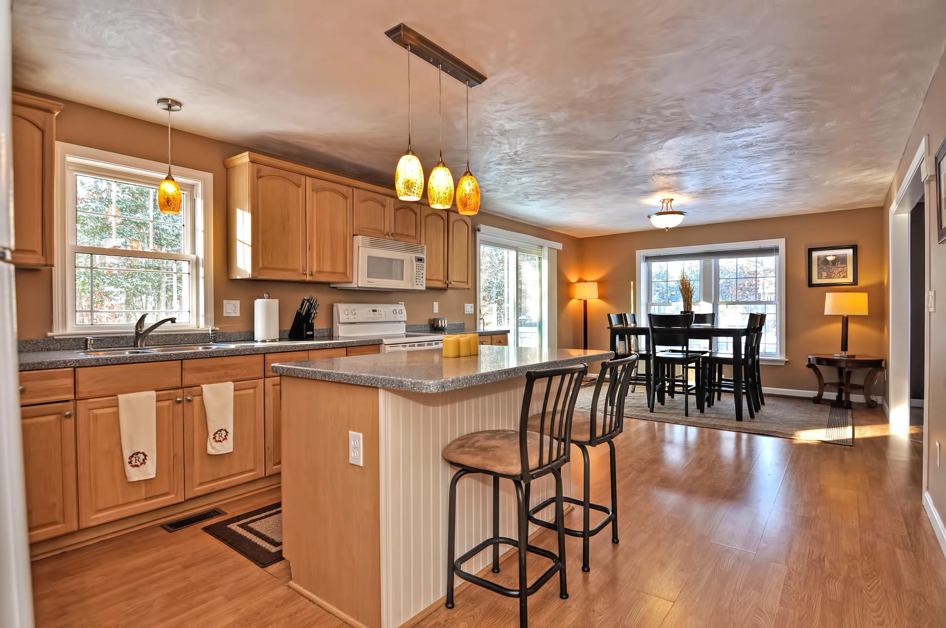 56 Fox Hill Road Mashpee, MA 02649 - Photo 10 of 29 DSC_2011