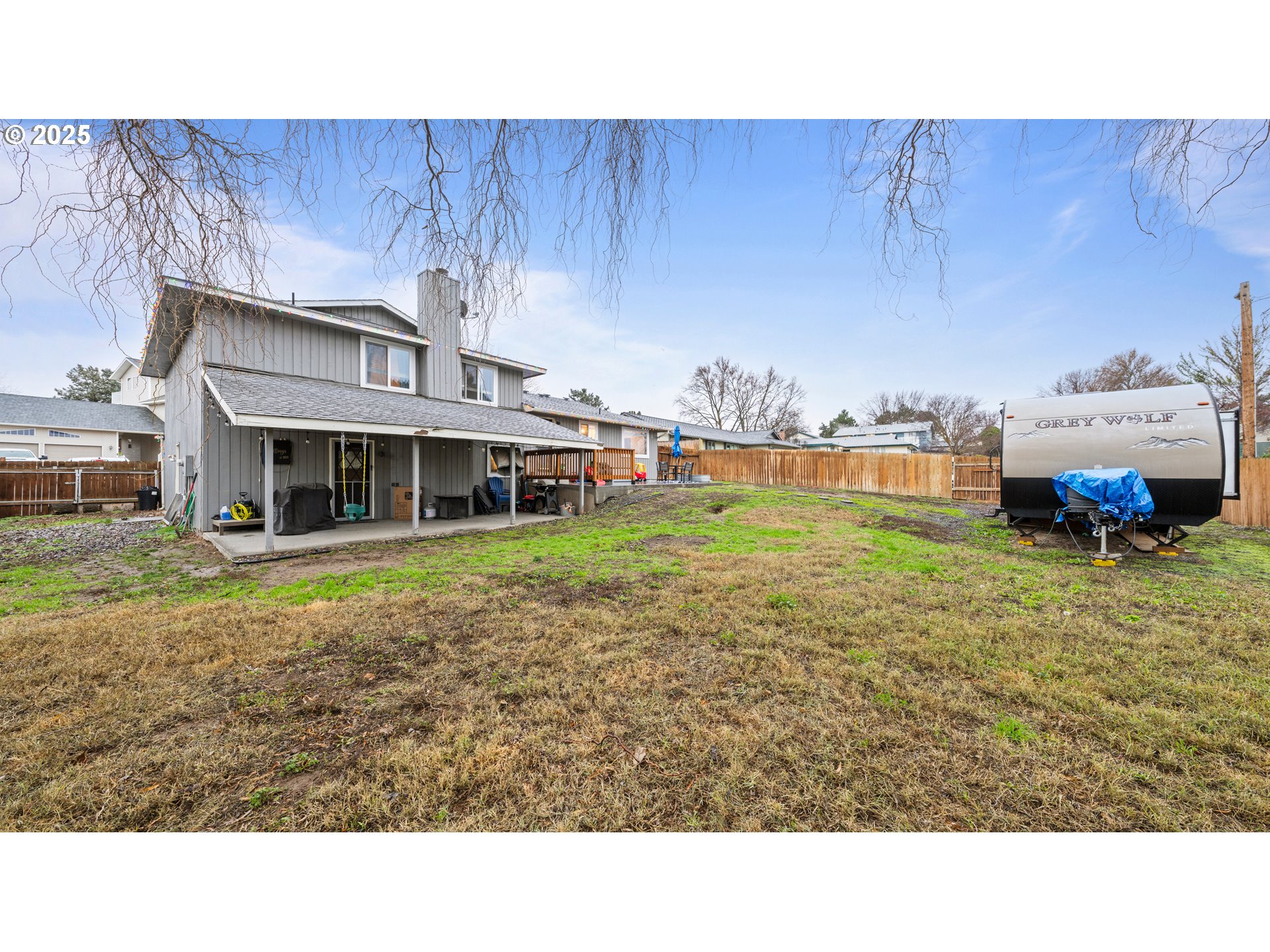370 Southeast 9th Drive Hermiston, OR 97838 - Photo 30 of 31 a black and white photo of a house