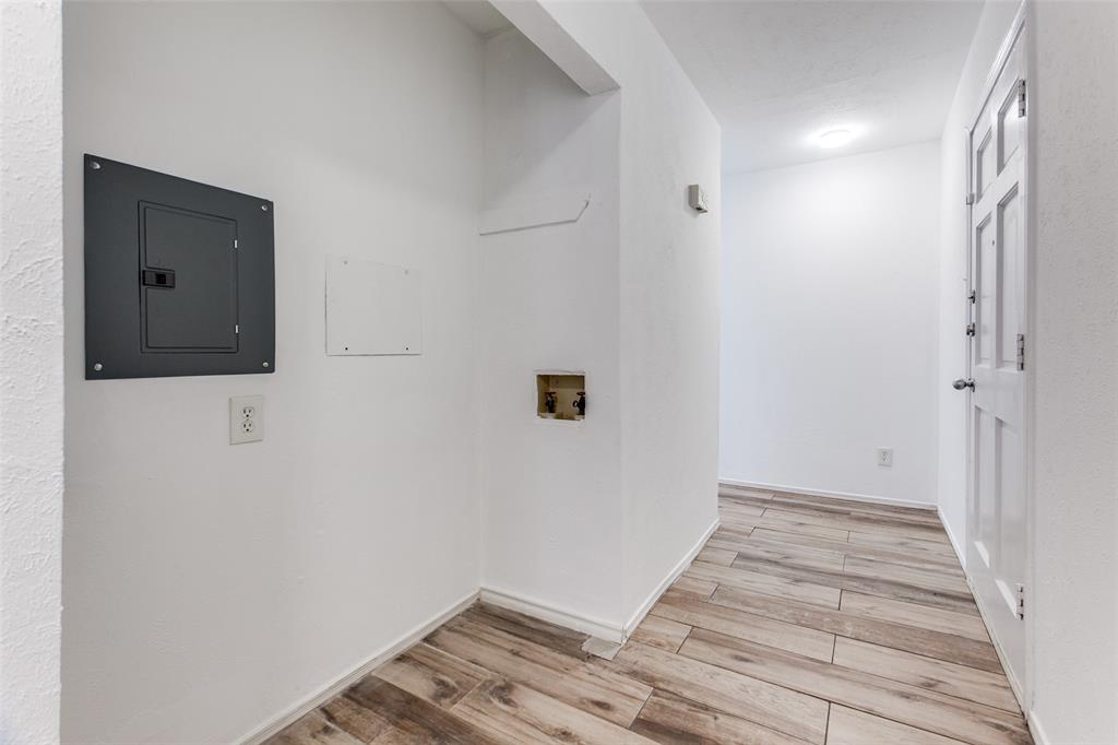 5881 Preston View Boulevard, Unit 215 Dallas, TX 75240 - Photo 13 of 22